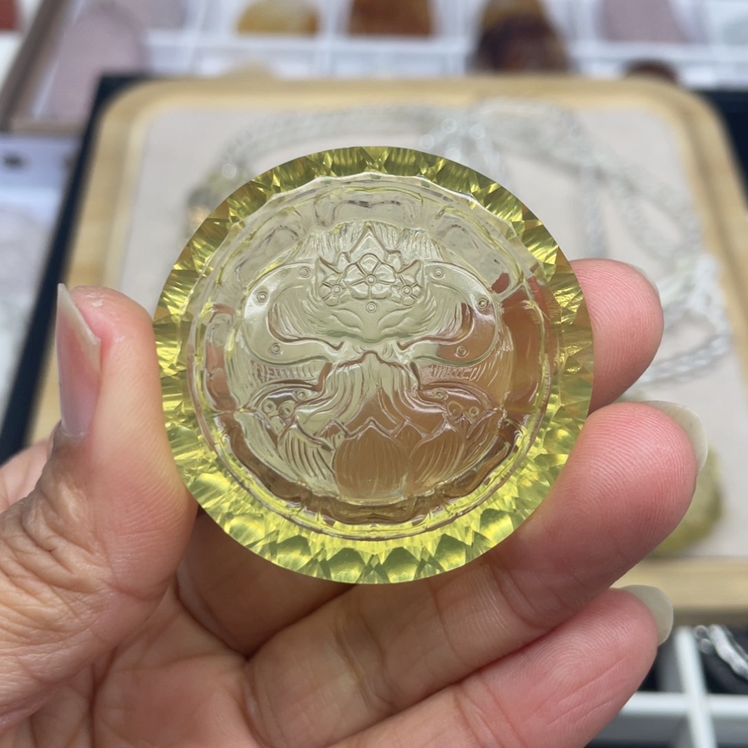 水晶吊坠(不含链)未镶嵌