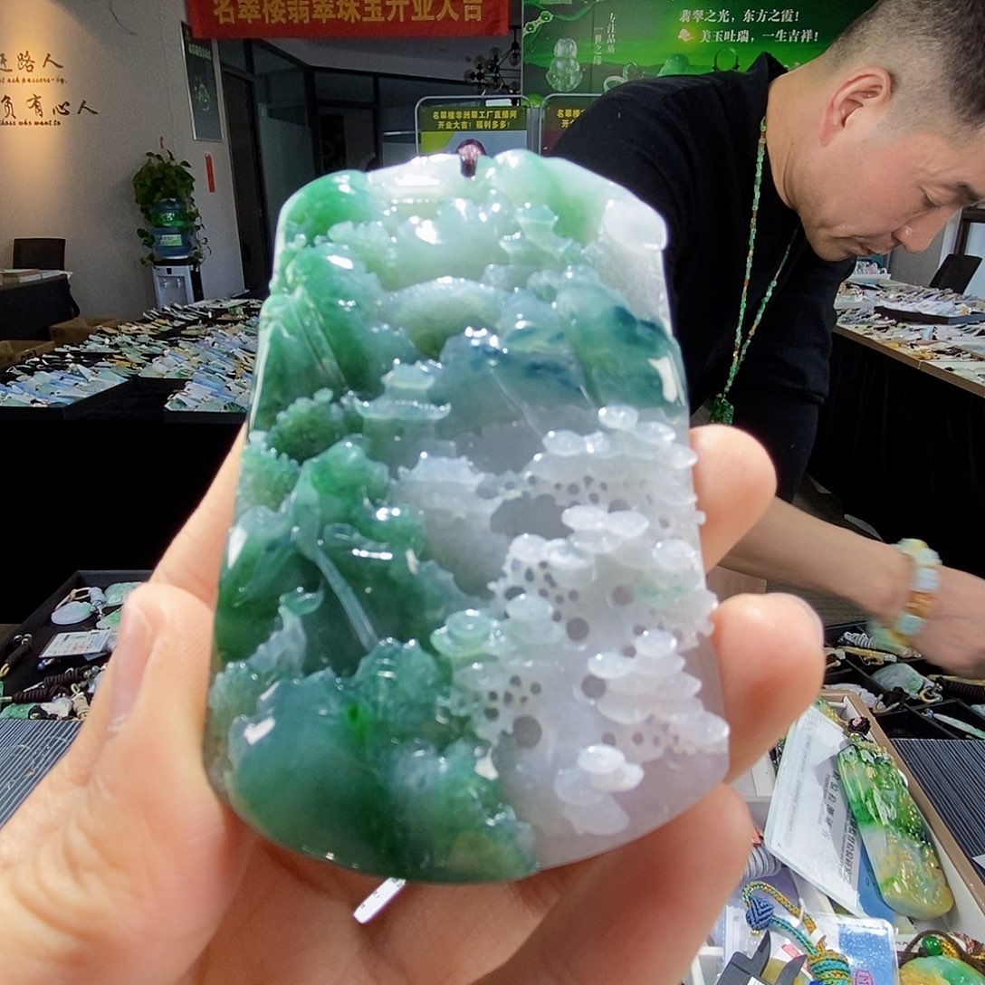 颈饰未镶嵌翡翠翡翠