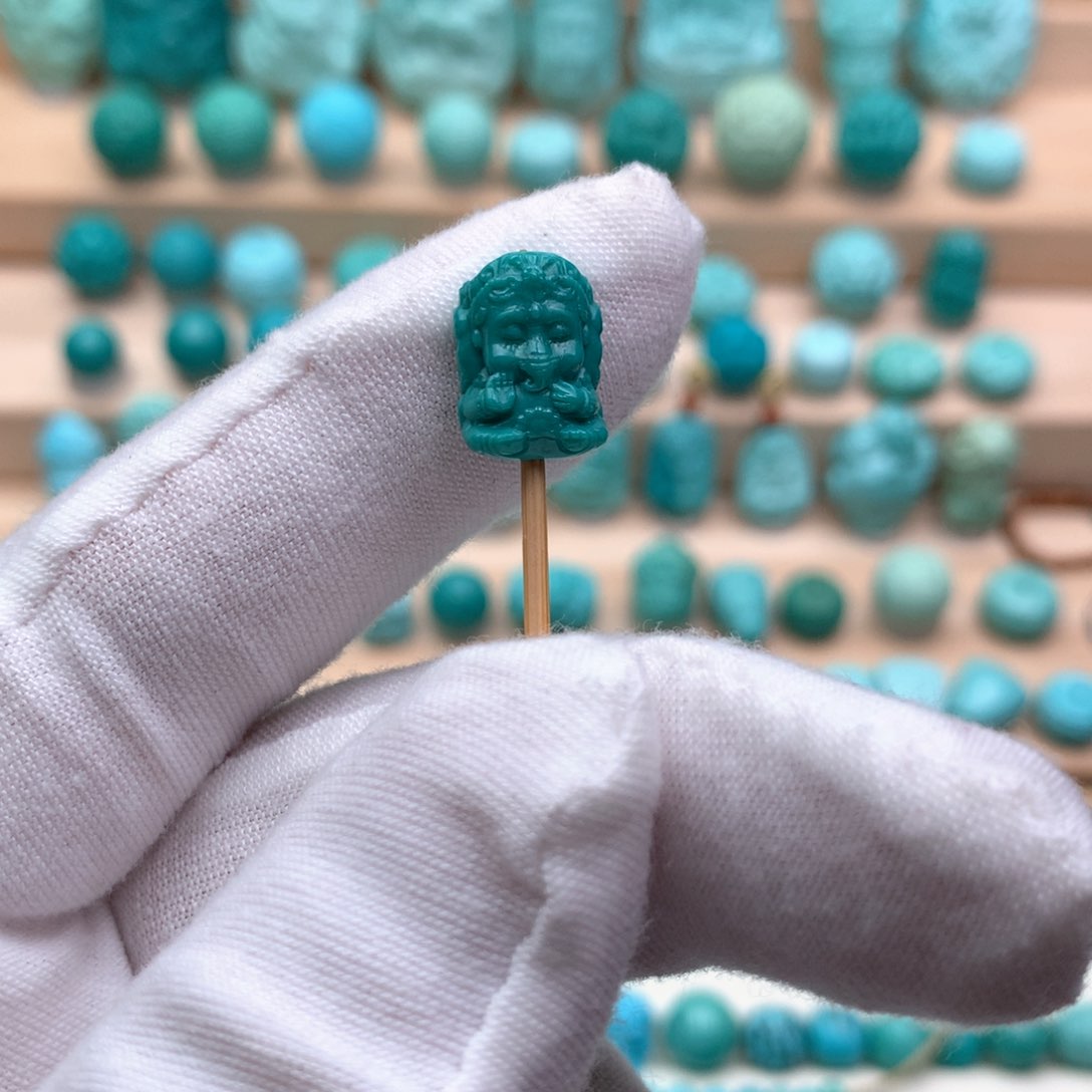 绿松石珠宝奇石未镶嵌绿松石象宝宝