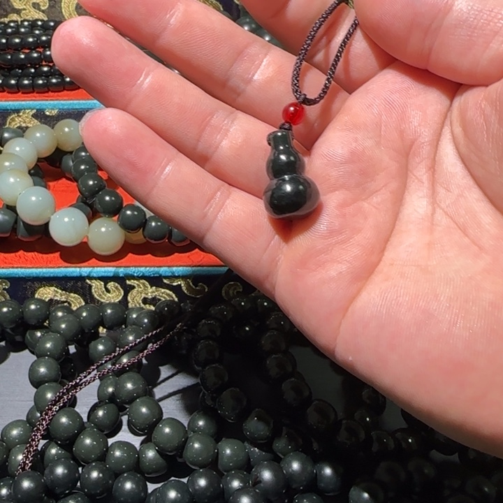 手链未镶嵌和田玉