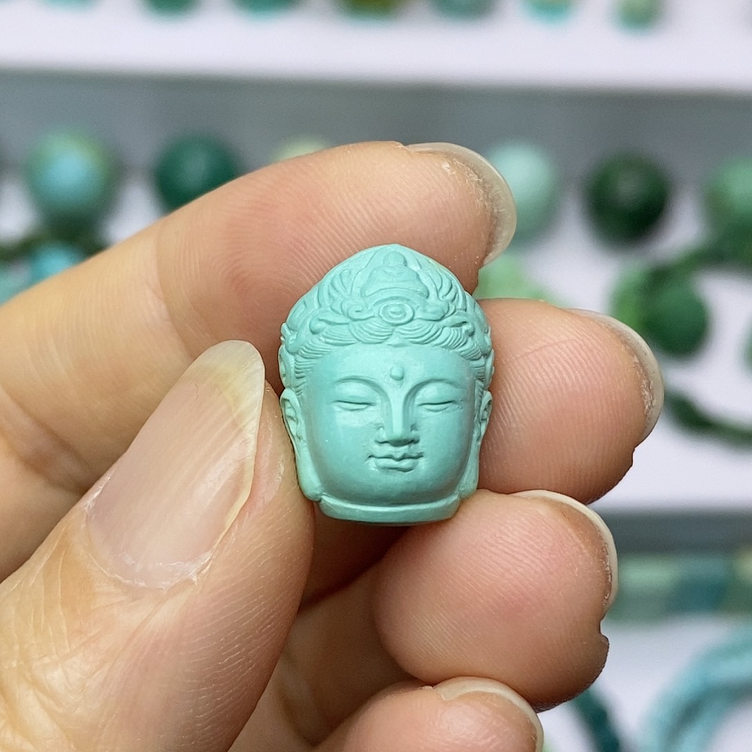 绿松石配饰未镶嵌