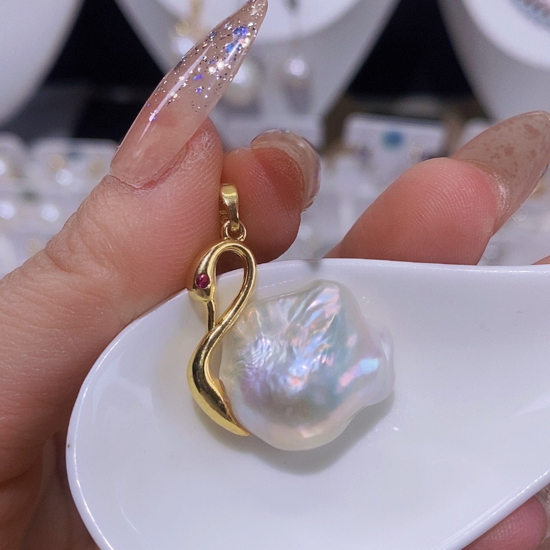 淡水珍珠颈饰合金