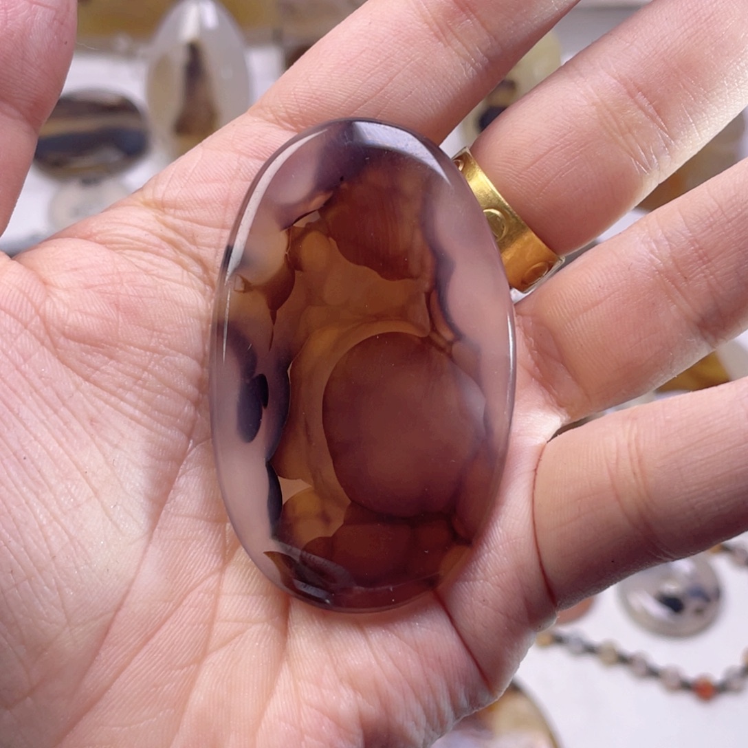 曌***空玛瑙/玉髓未镶嵌珠宝奇石