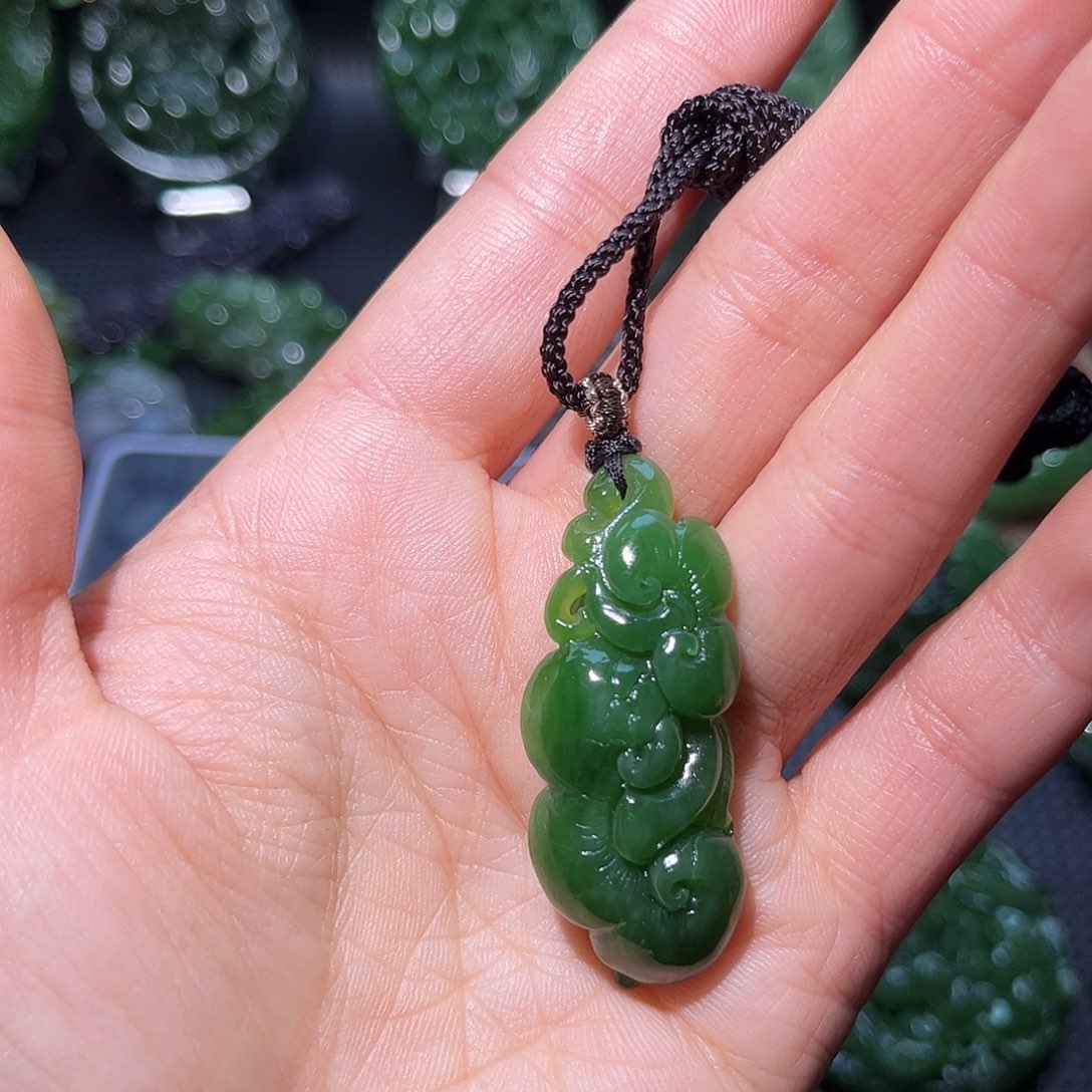 和田玉颈饰未镶嵌盛**馨