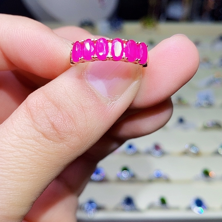 红宝石戒指银S925镶嵌圆*溜11111