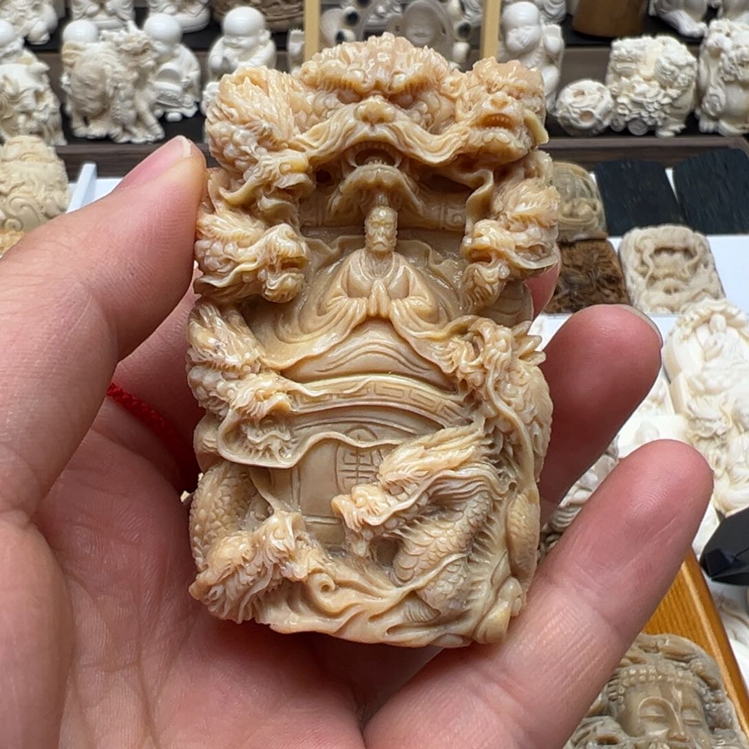 白玉菩提吊坠虎*九龙