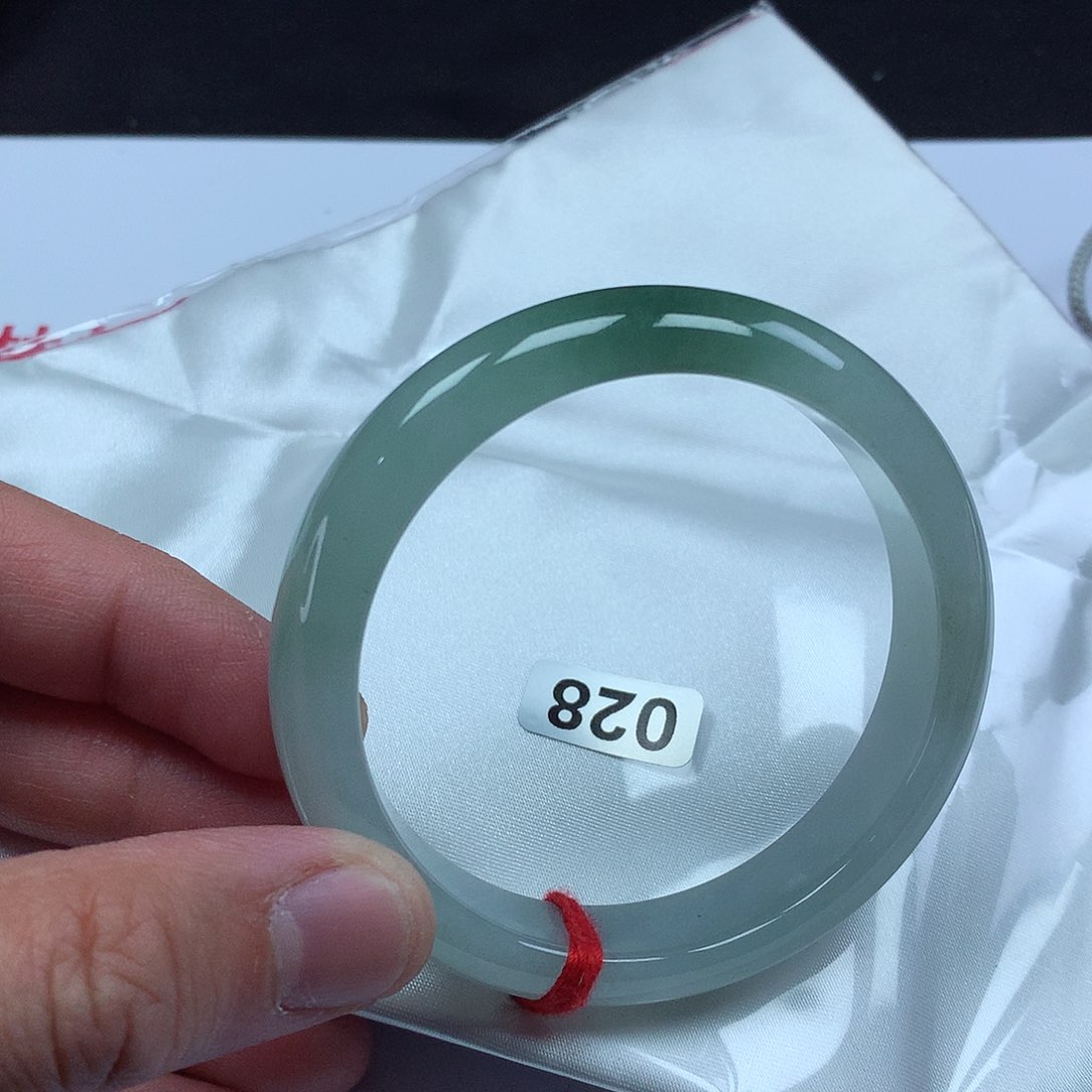 翡翠手镯未镶嵌55正圈