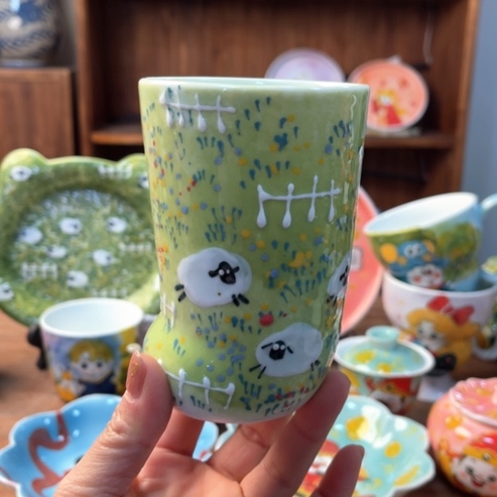 瓶景德镇釉下手绘陶瓷 