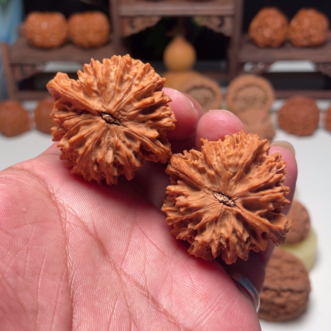 吊坠文玩核桃野生