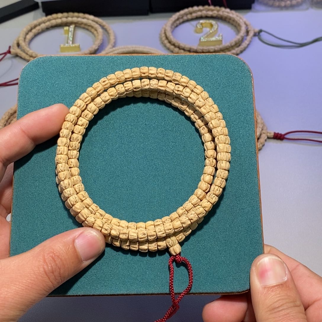 柏香籽/百香籽吊坠与****）多棱