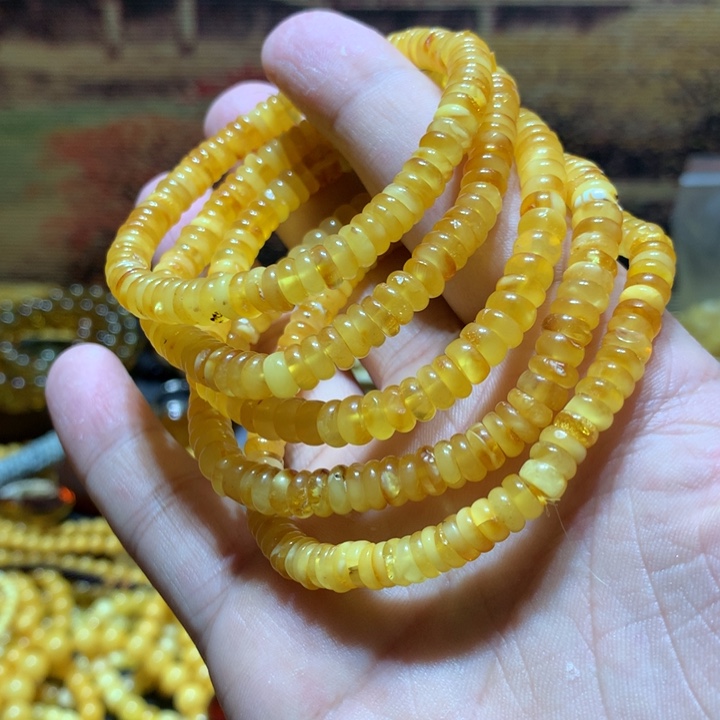 琥珀未镶嵌珠宝奇石多样性发其一