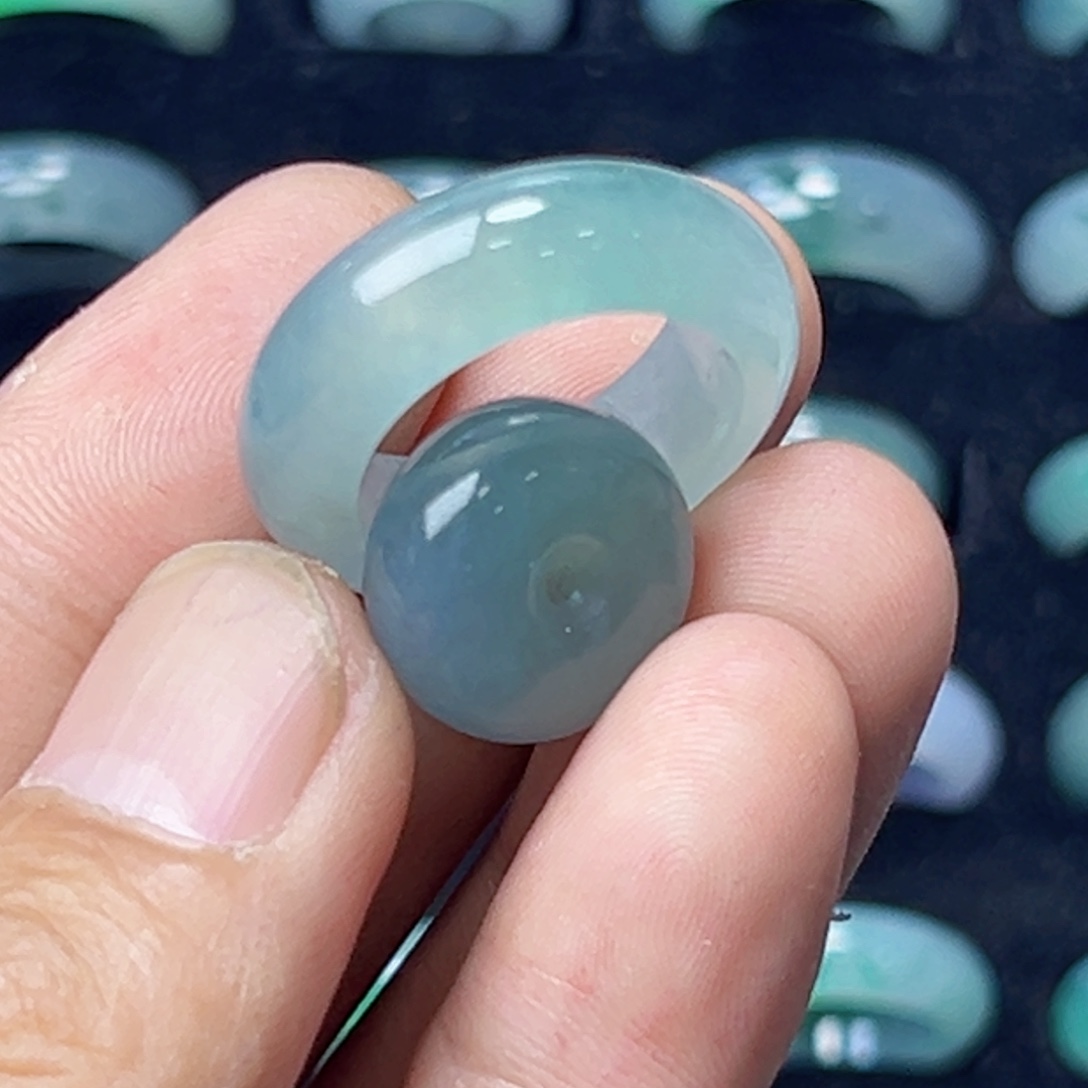 定制翡翠未镶嵌圈口19号