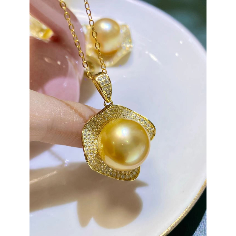 海水金珠吊坠  k金工艺 优雅百搭 高级时尚 精致轻奢 气质奢华