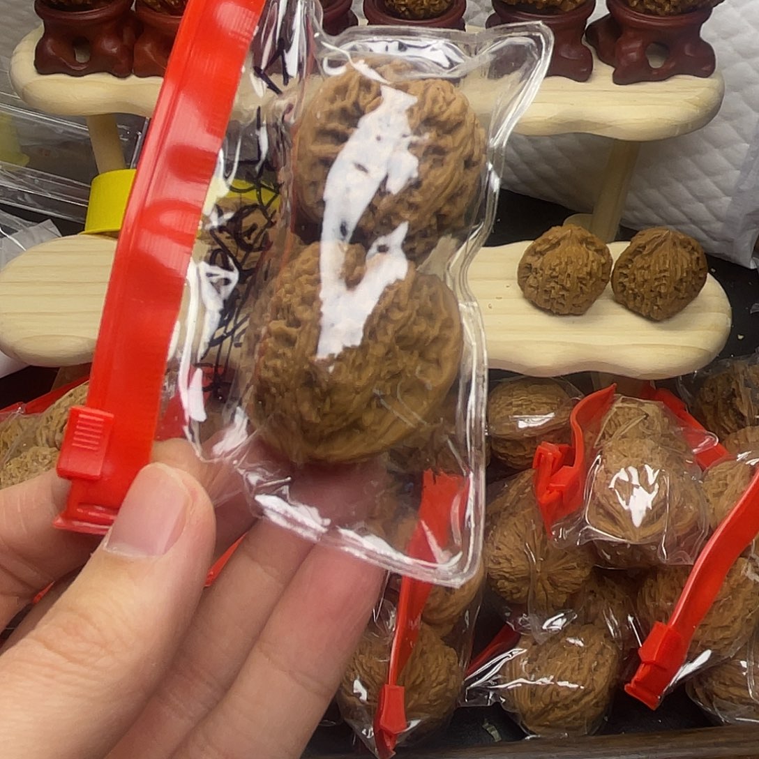 热***气吊坠文玩核桃南疆小对儿手把件