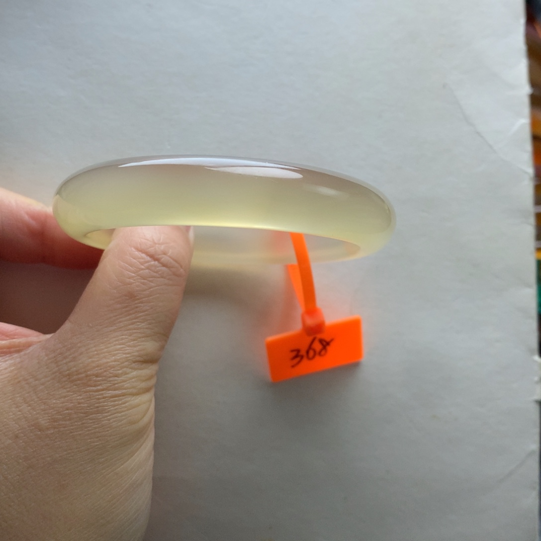 玛瑙/玉髓手镯未镶嵌56