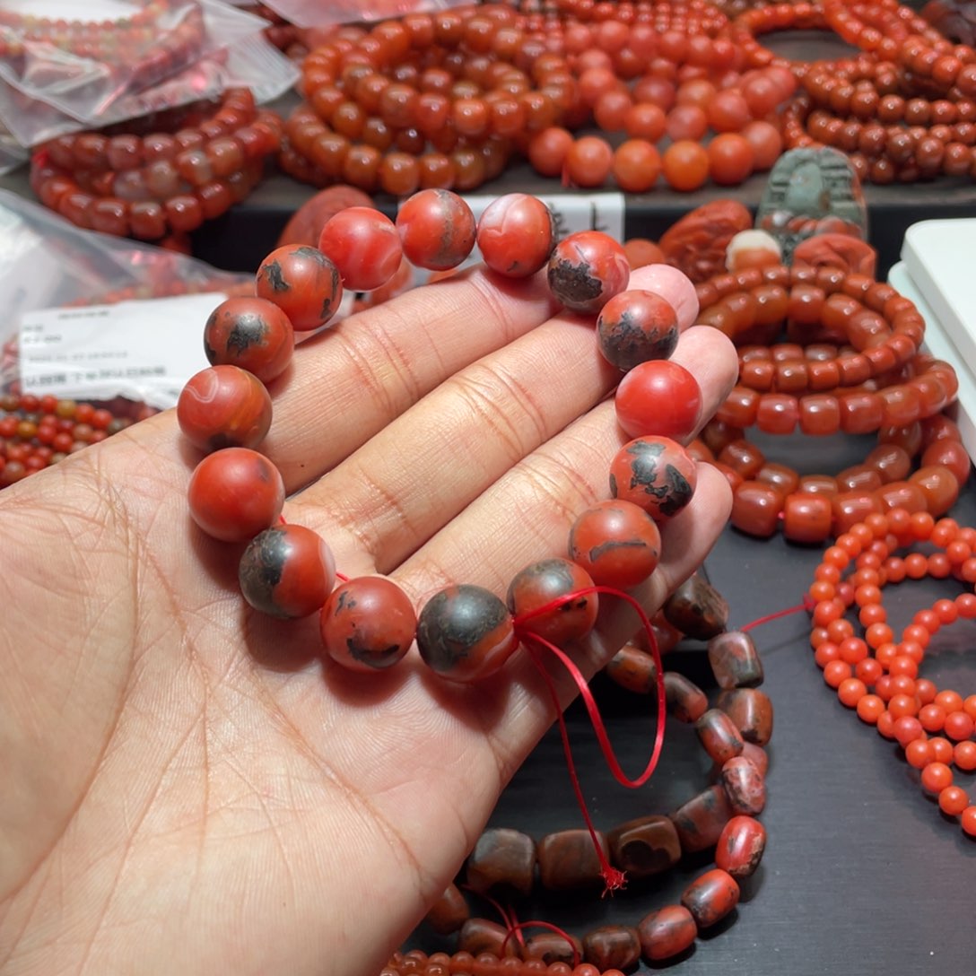 南红玛瑙手链未镶嵌