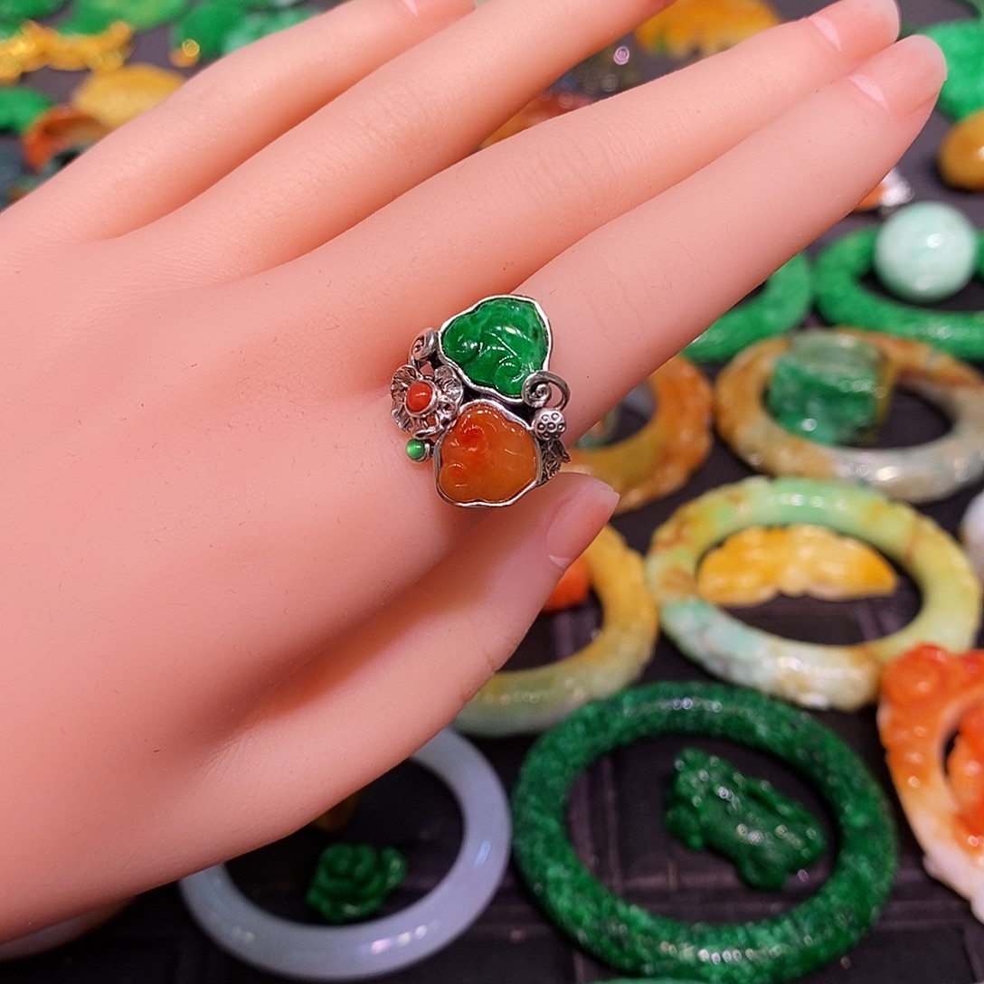 翡翠未镶嵌戒指翡翠