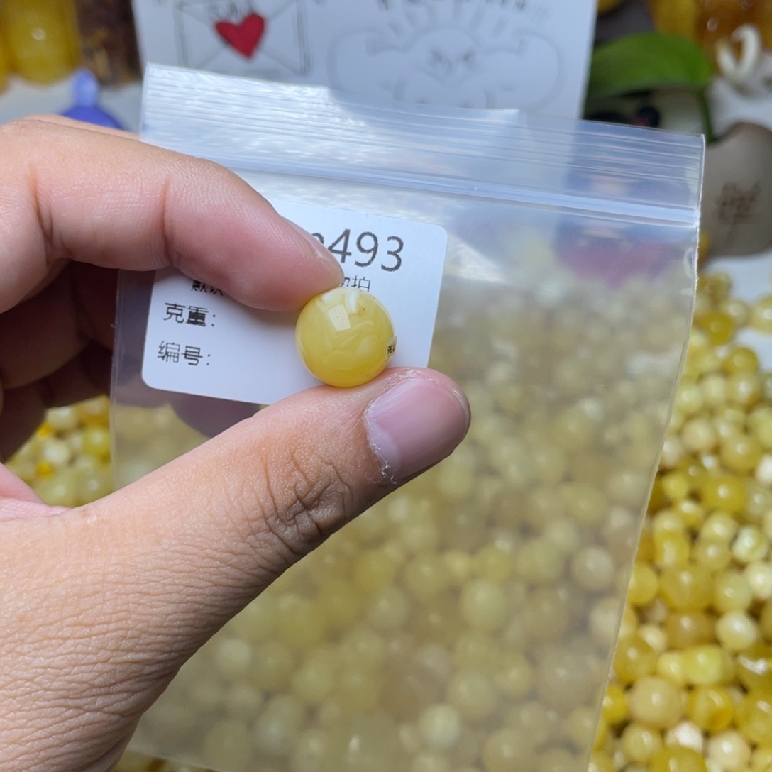 琥珀未镶嵌珠宝奇石