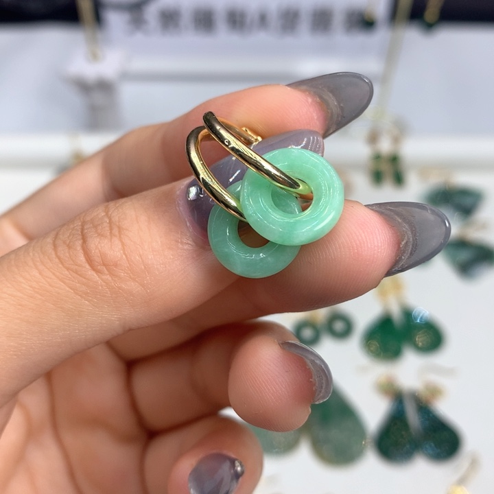 翡翠未镶嵌耳饰耳饰