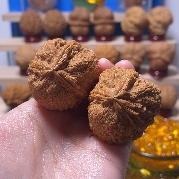 文玩核桃吊坠铁三10