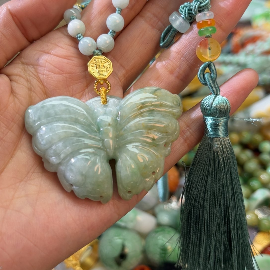 翡翠颈饰未镶嵌待编款