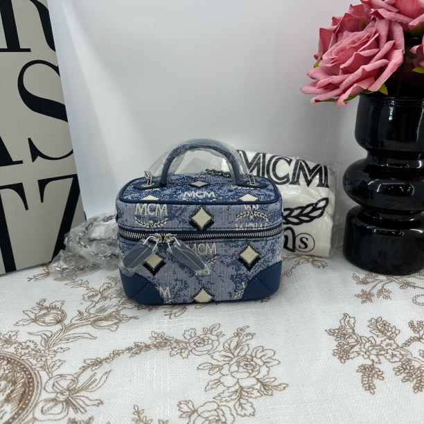 95新 MCM 9186/portuna mini牛仔丹宁蓝色小盒子链条包