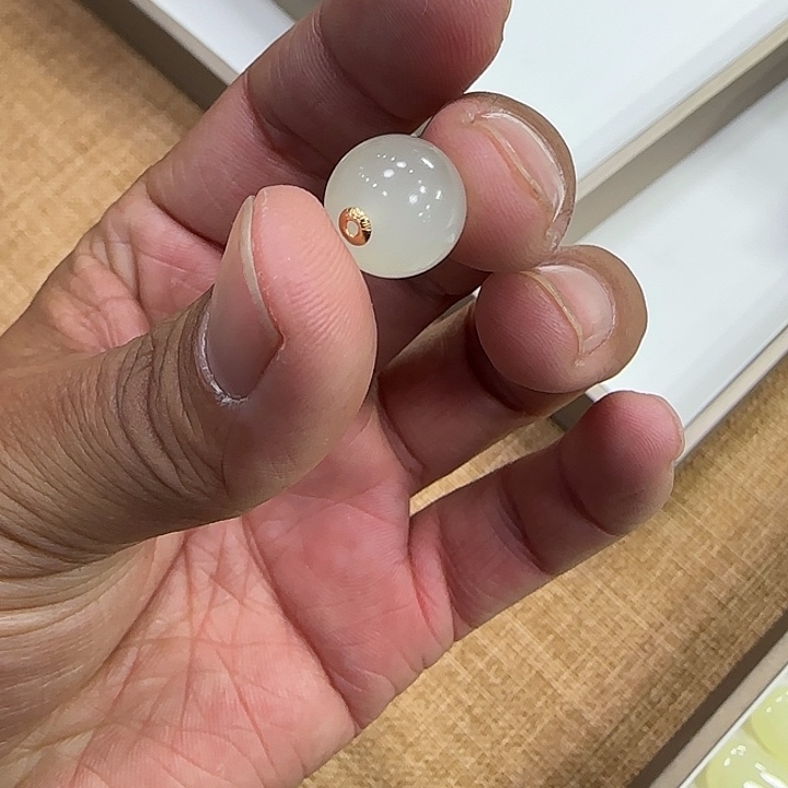 和田玉颈饰18K金镶嵌