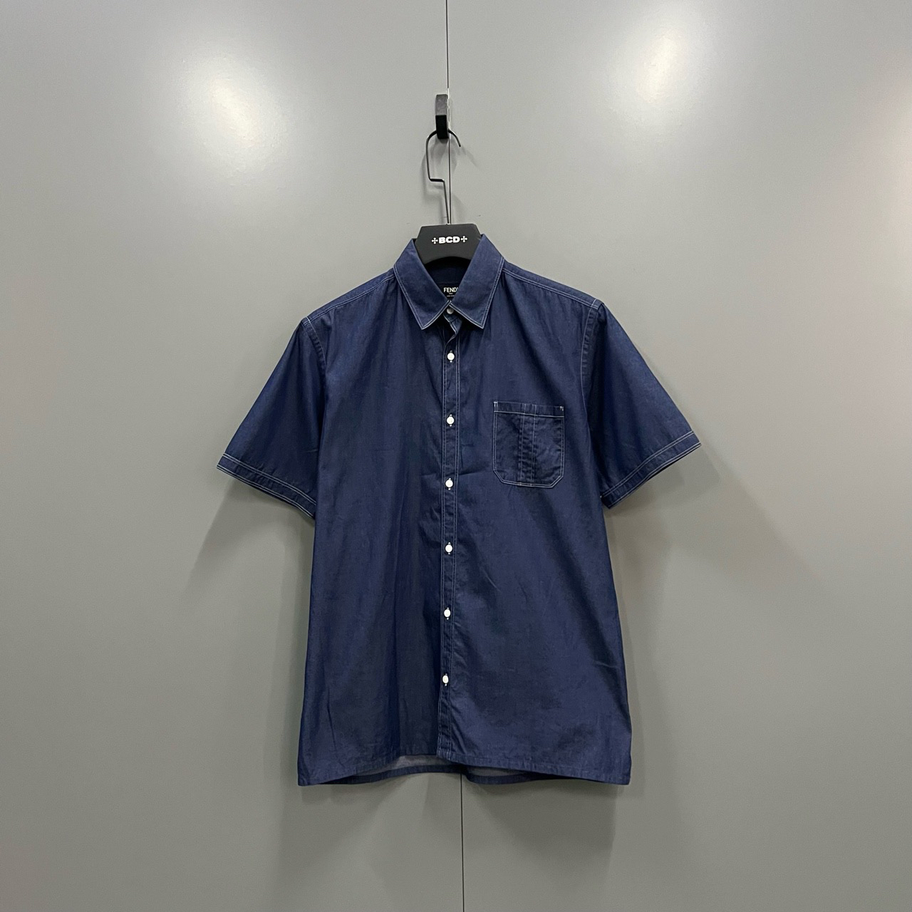 95新 FENDI/芬迪 （cc2）蓝色短袖衬衫 39码/014188