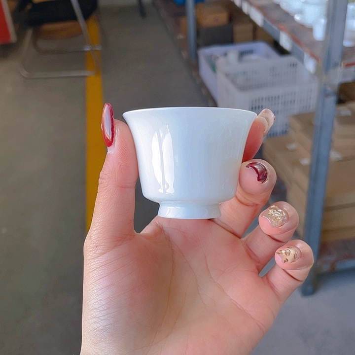 瓷片这样就不会让人觉得难过