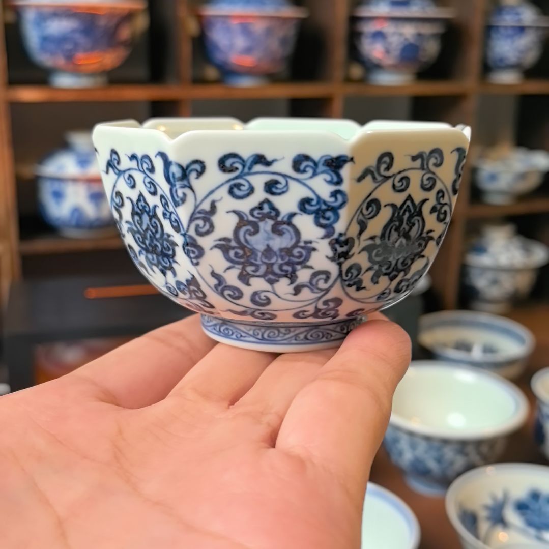 青花缠枝莲八方杯100cc