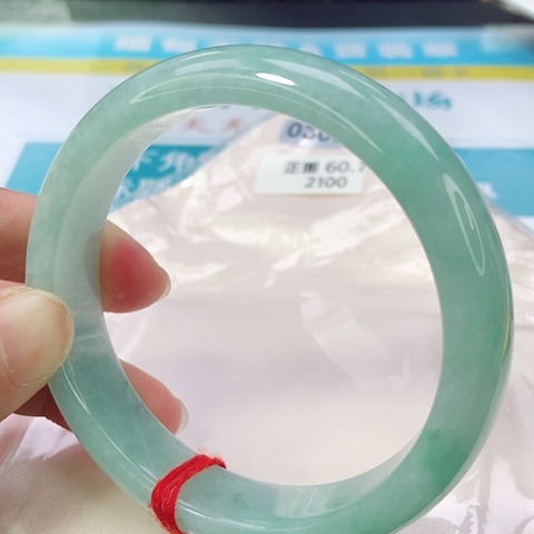 翡翠手镯未镶嵌0300号