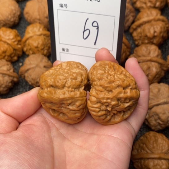 桃核吊坠@***.我是第一百个