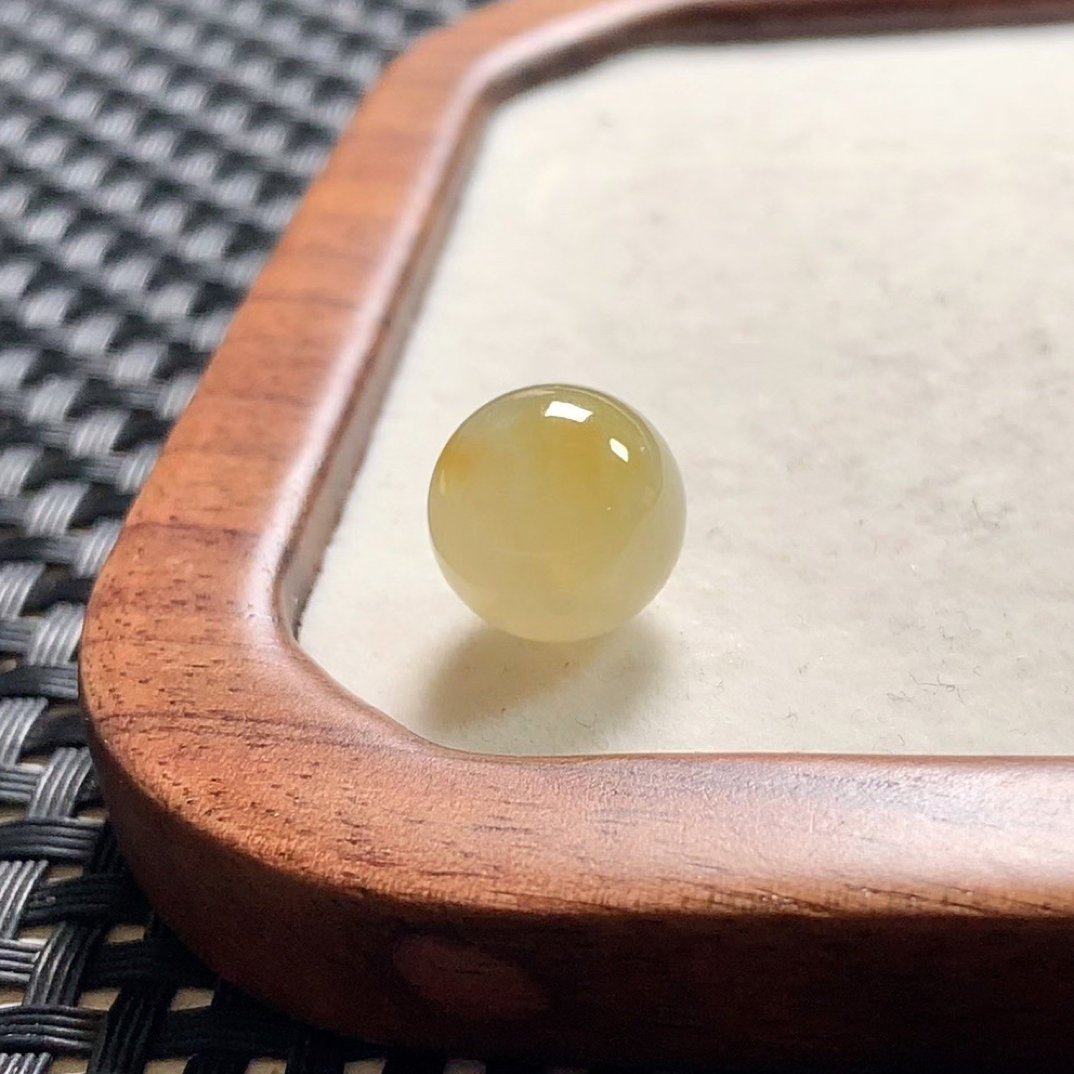 缅甸天然翡翠a货 黄翡圆珠带孔DIY配珠