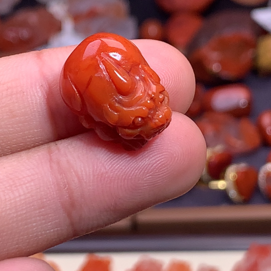 南红玛瑙未镶嵌珠宝半成品貔貅