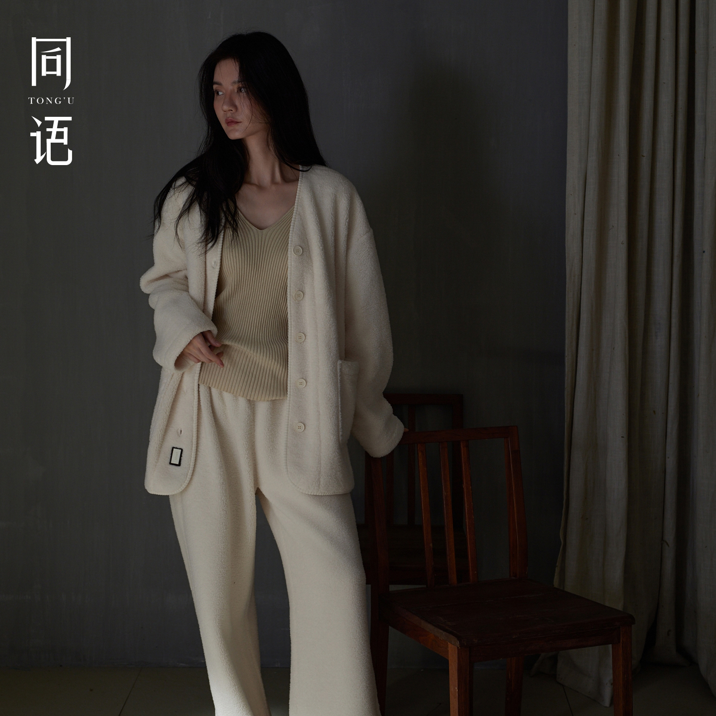 同语秋冬防静电珊瑚绒睡衣女款加厚长袖套装保暖驼绒家居服可外穿