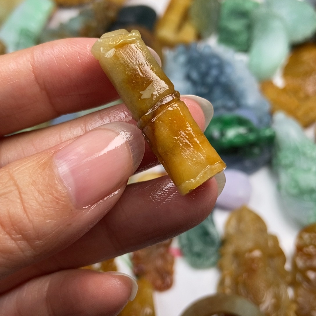 定制翡翠未镶嵌翡翠