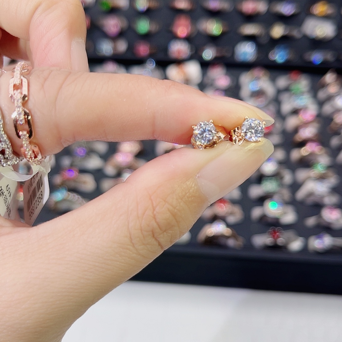 莫桑石非金属耳钉