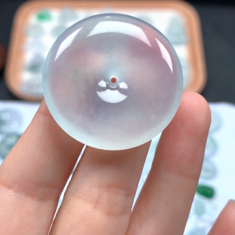 翡翠颈饰未镶嵌冰种大平安扣