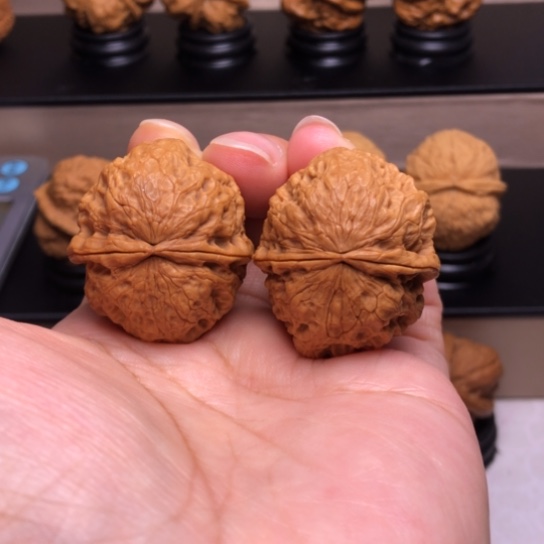 文玩核桃把件福瓜疙瘩包50
