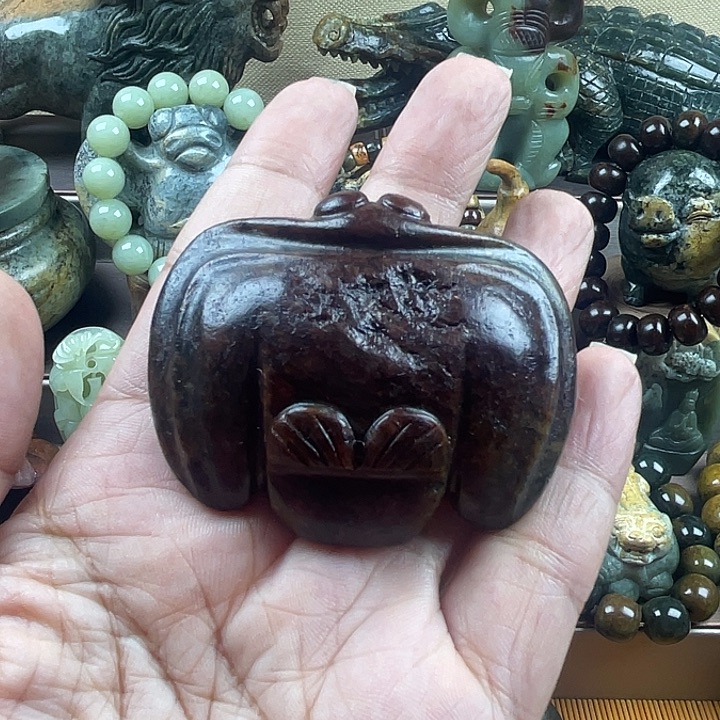 未镶嵌岫岩河磨玉（透闪石质玉）把件爆***罗