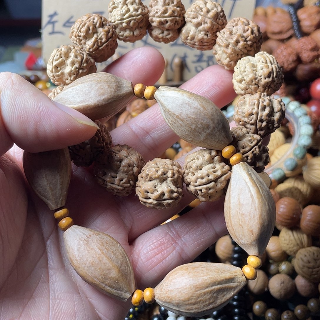 吊坠佛螺菩提两件套