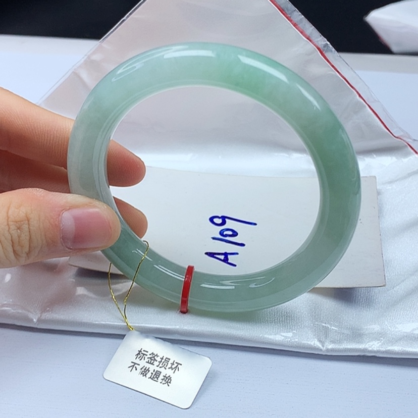 【闪购商品】翡翠手镯（圆镯）未镶嵌天然缅甸a货手镯54+