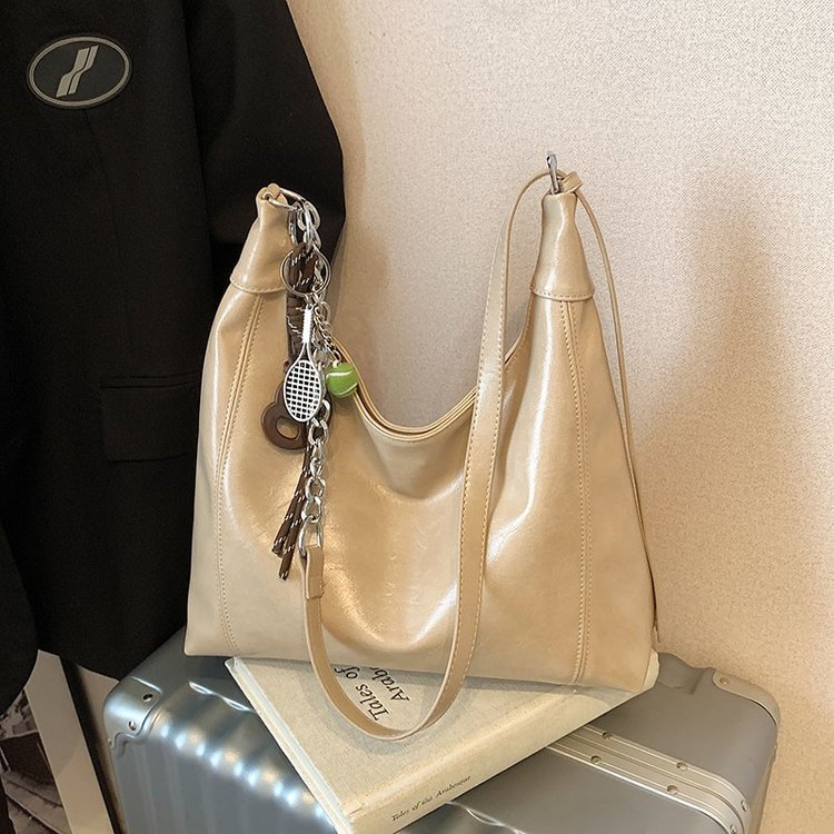 耐磨单肩纯色斜挎包休闲大容量包包时尚ins夏季通勤女士