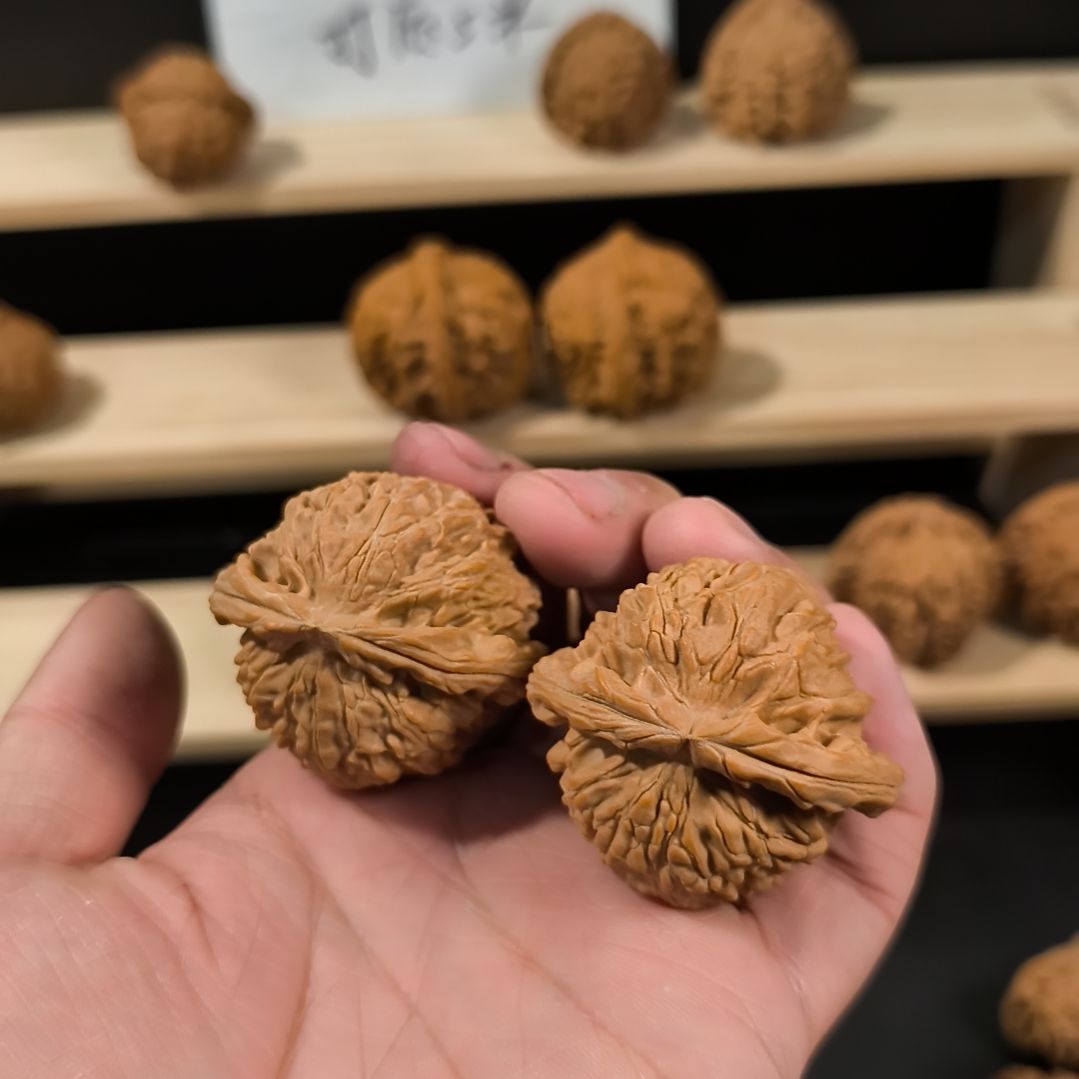 吊坠文玩核桃44白狮子