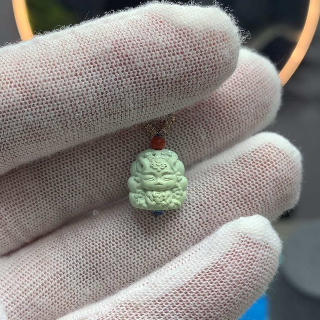 绿松石挂件未镶嵌