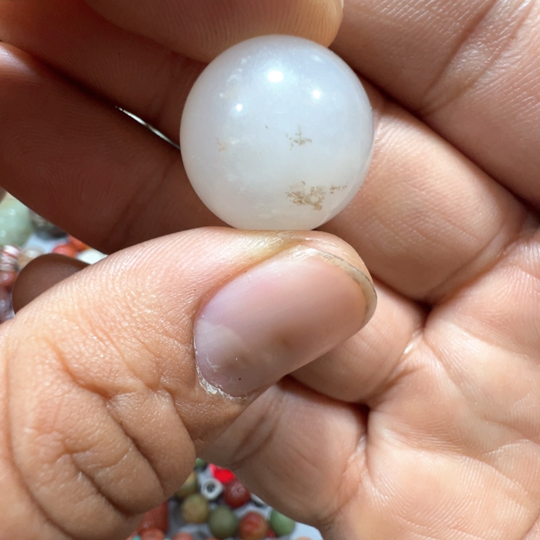 瓷片做工精致大方