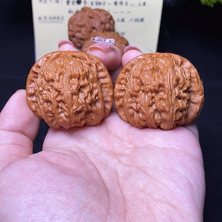 核桃把件42闷白修已打底126