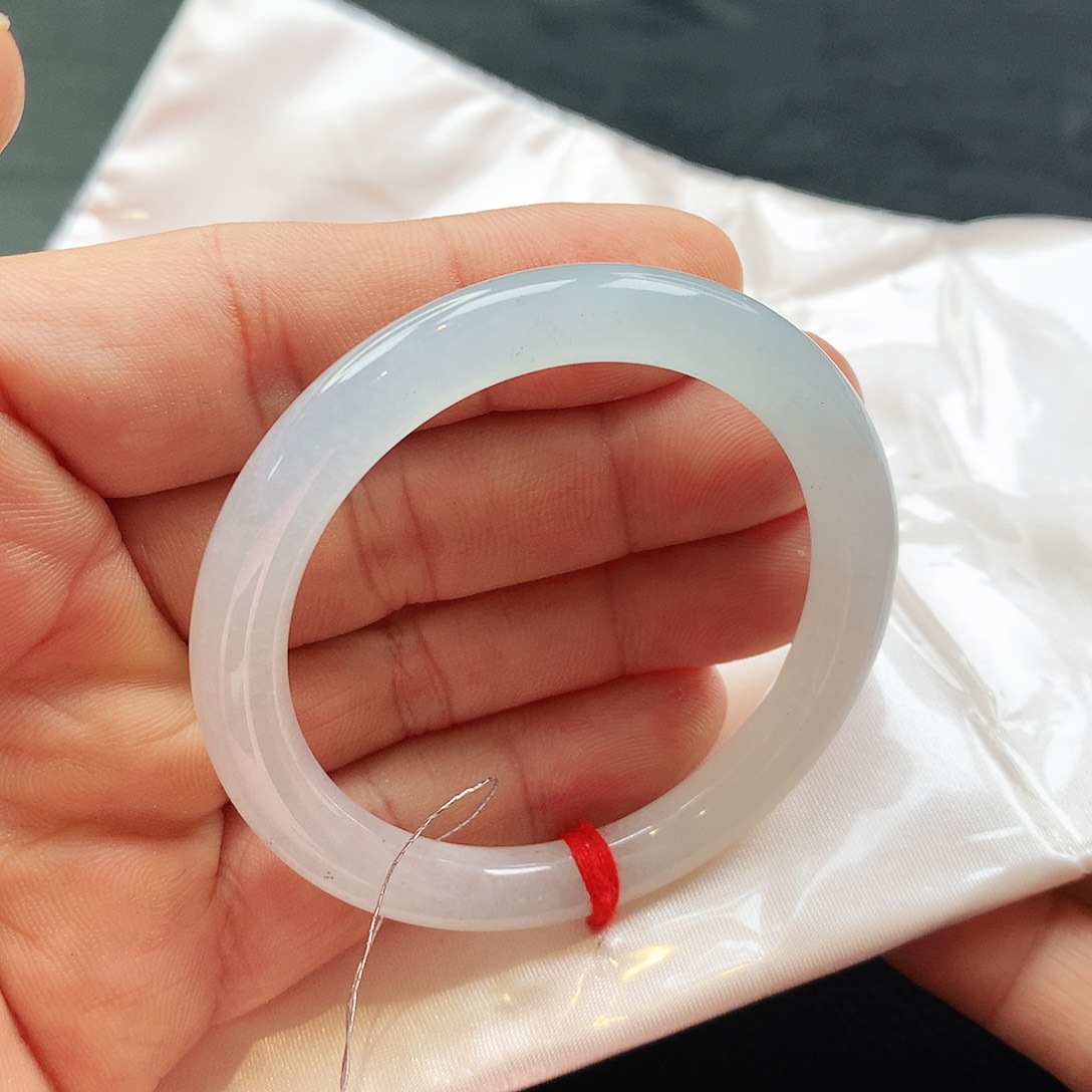 未镶嵌手镯翡翠天然翡翠手镯