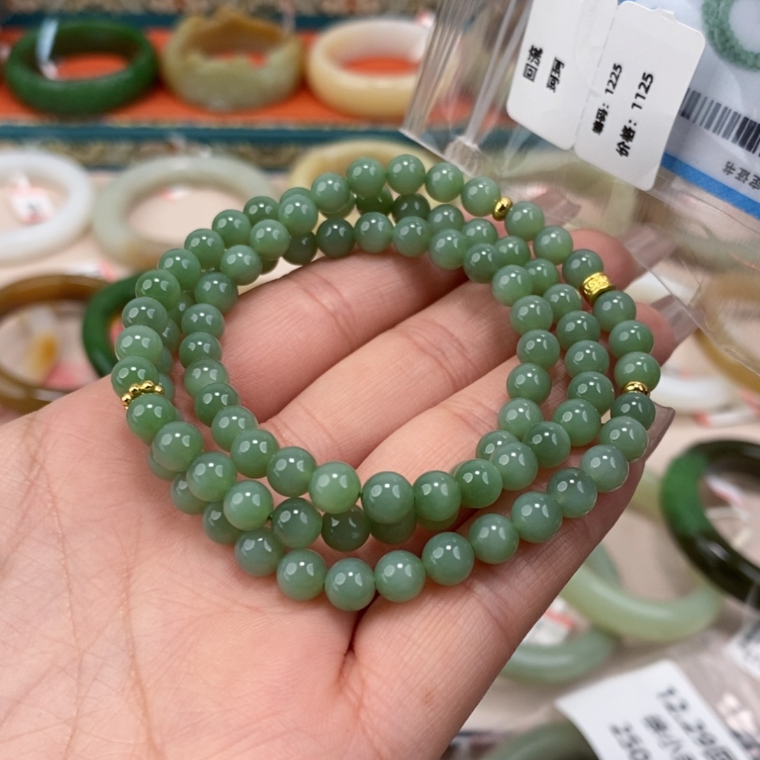 ****粥和田玉未镶嵌手镯6珠子回流