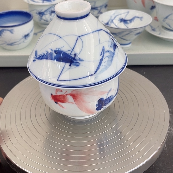 平***生手工手绘陶瓷作品